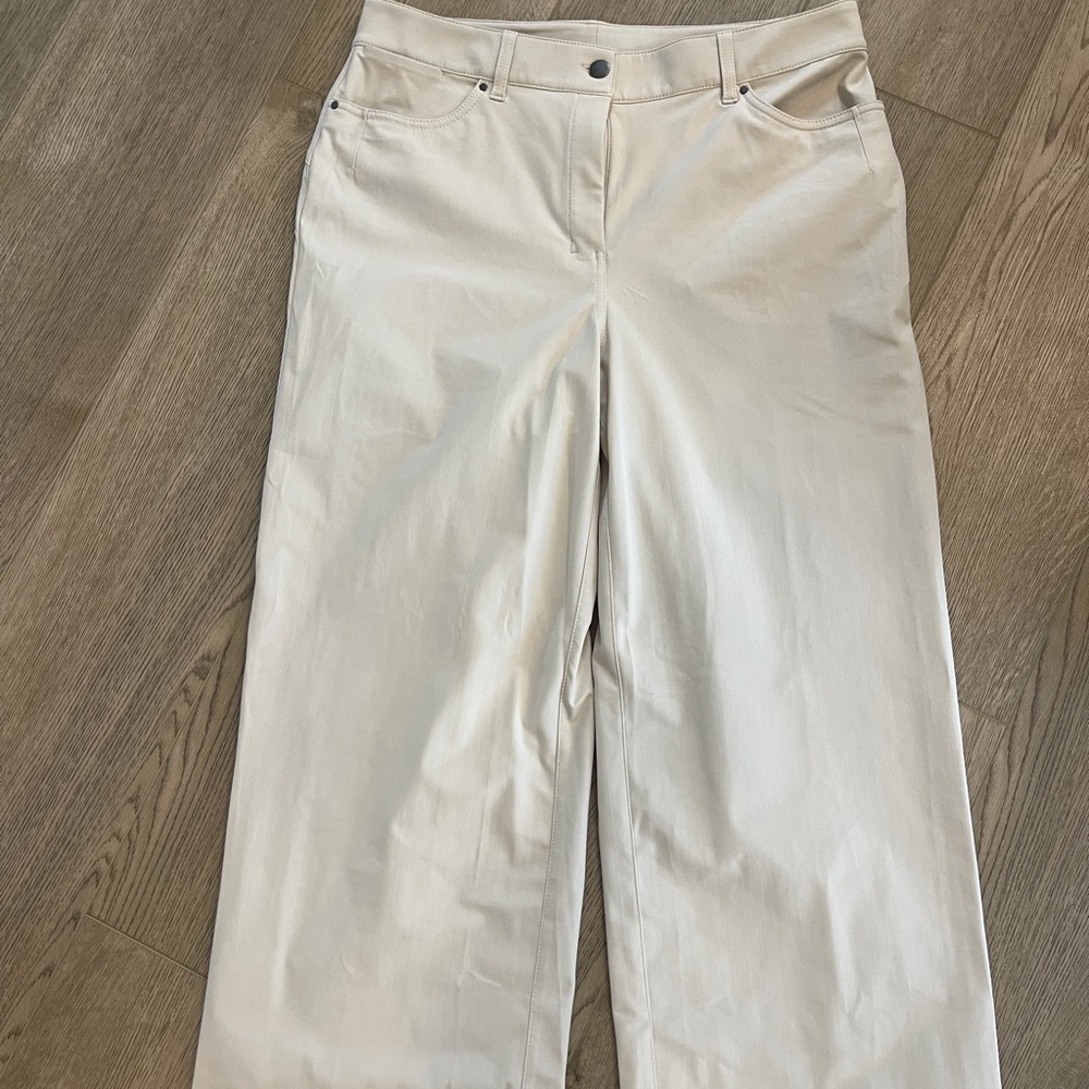 Lululemon Women's Cream Wide Leg Ankle Length Trouser